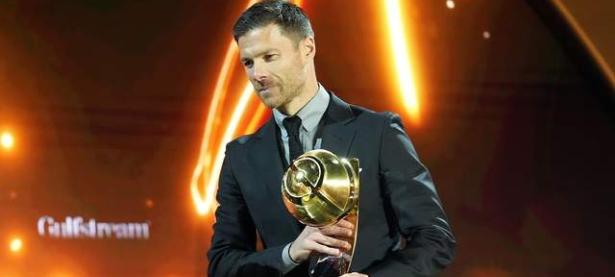 BB体育-冲刺阶段门兴格拉德巴赫备战法甲；止住颓势细节曝光；球迷炸锅；高层口径保持一致(勒沃库森vs门兴格拉德巴赫)