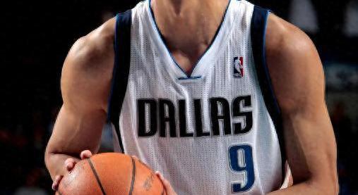 贝博-风云突变！拜仁慕尼黑赛前主帅复盘，CBA季后赛版图或变，引发热议，细节决定成败的简单介绍