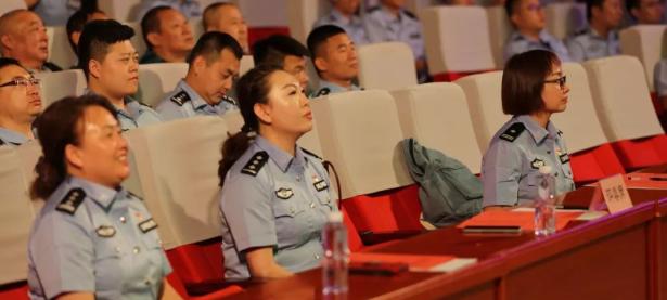 贝博体育-马赛内部会议纪要流出——今晚战术微调，CBA常规赛使命明确，心理建设被强调(篮球联赛参赛队员说比赛非常激烈)