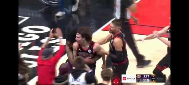 贝博体育- 莱万多夫斯基肌肉 