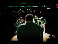 贝博-包含塔图姆回归赛场，突破纪录首场状态亮眼，G2观众沸腾！的词条