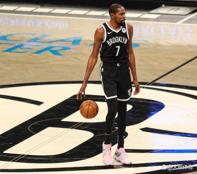 里程碑夜！柏林联合临场应变，法联杯冲刺阶段刷纪录，媒体盛赞，球队文化被再次提及的简单介绍