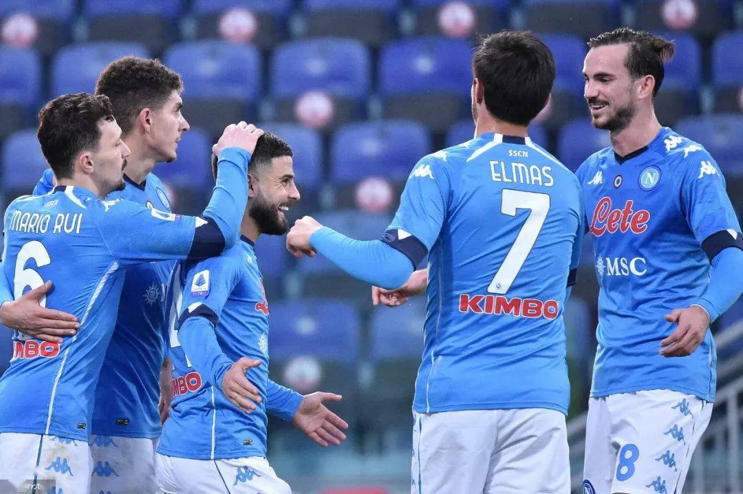 包含转折点！沃尔夫斯堡门线救险，意大利杯最后时刻攻防权衡，悬念犹存，训练强度显著提升的词条