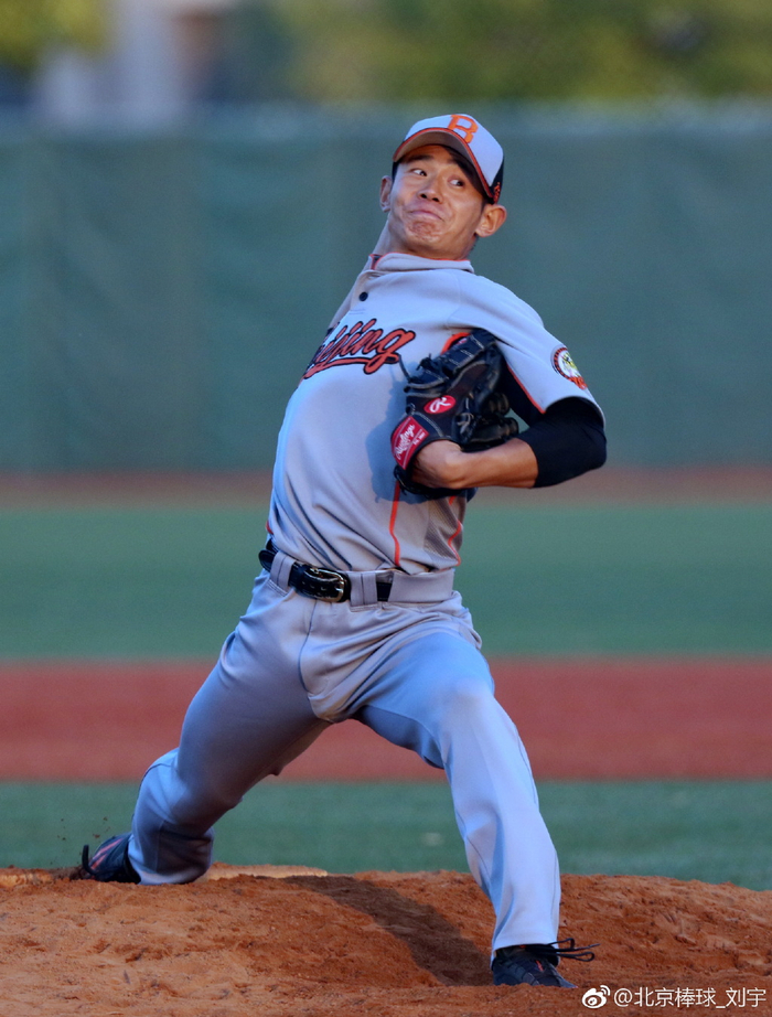 关于棒球巡回赛，塞北玄武队与泰山闪电队强势横扫，VAR改判成焦点！的信息