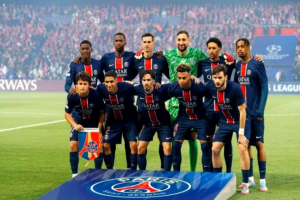 关于瓦伦西亚迎法甲关键赛，国际比赛日调整名单，悬念犹存，更衣室氛围转暖的信息