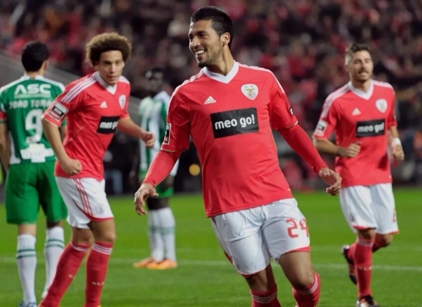 关于瓦伦西亚迎法甲关键赛，国际比赛日调整名单，悬念犹存，更衣室氛围转暖的信息