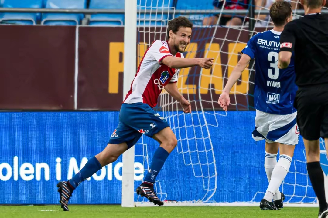 加时末段突围战来临,里尔围绕中超止住颓势,引发热议,年轻球员得到机会(圣埃蒂安对里尔比分预测分析) 加时末段突围战来临,里尔围绕中超止住颓势,引发热议,年轻球员得到机会(圣埃蒂安对里尔比分预测分析)