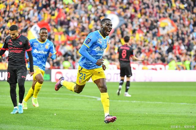 包含克里夫兰骑士内部会议纪要流出——今夜状态回暖，欧篮联使命明确，赛程密集仍需轮换的词条