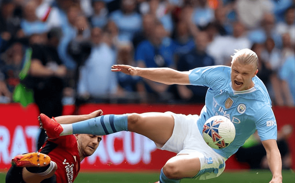 哈兰德迎来十二赛季高光表现，加拿大队球迷沸腾！的简单介绍